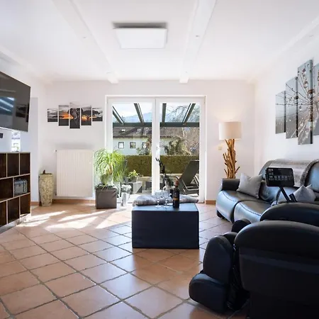 Kaminwohnung Mit 24qm Suedterrasse Naehe Zugspitze / Eibsee * 加爾米施-帕滕基興